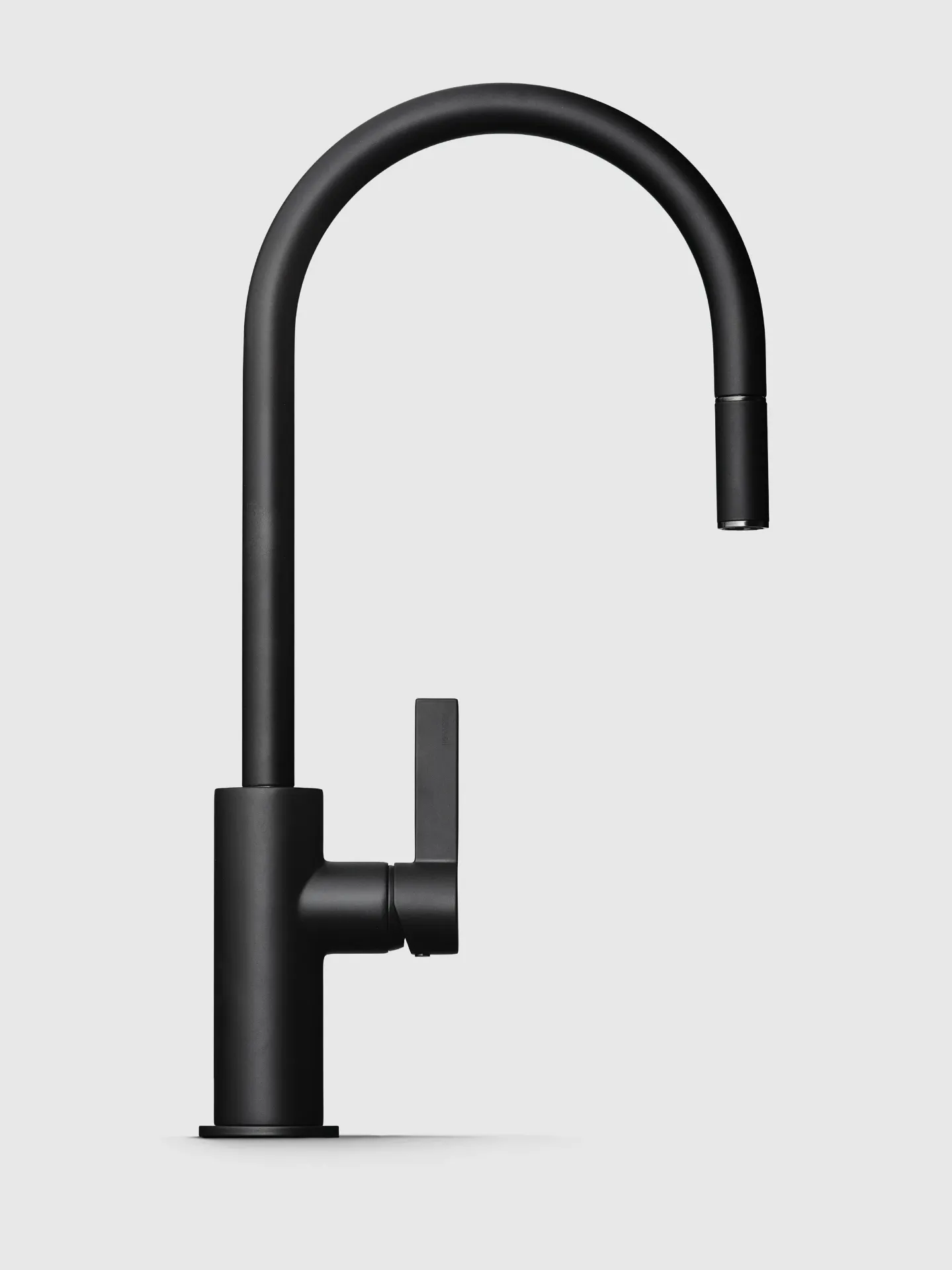 [9423622] Tapwell ARM185 Matte Black (avec tête extensible)